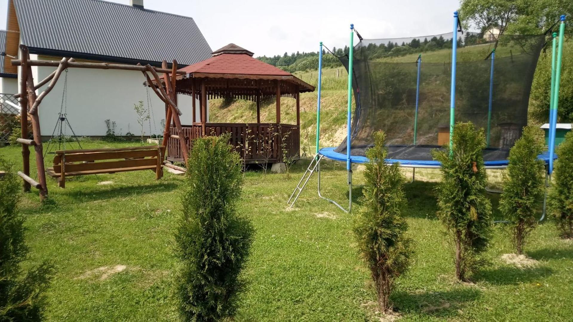 Domki W Bieszczadzkiej Dolinie Ustrzyki Dolne Exterior photo