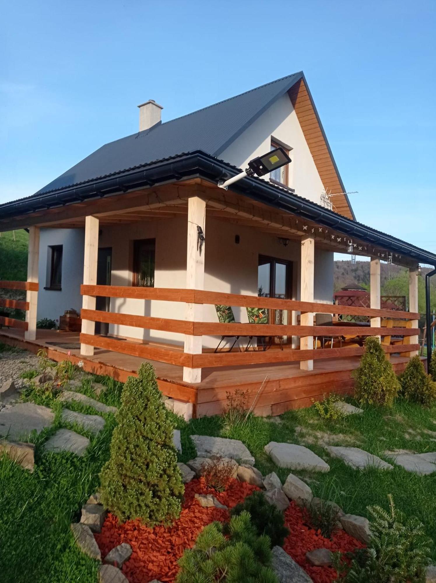 Domki W Bieszczadzkiej Dolinie Ustrzyki Dolne Exterior photo